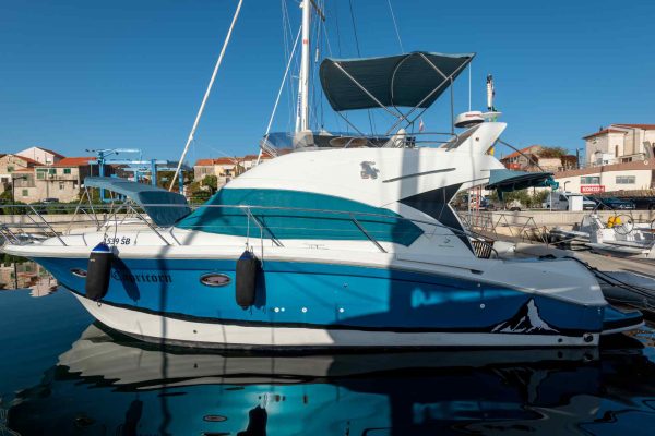 Motoryacht in Kroatien Chartern