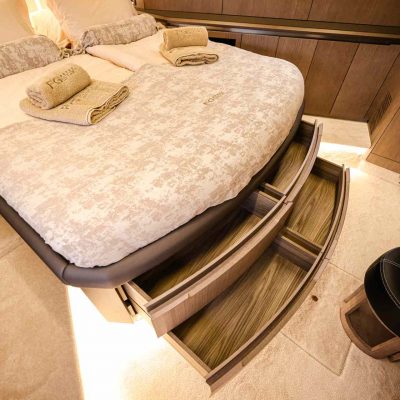 motoryacht-kroatien charter-galeon-640-FG-STAR-77
