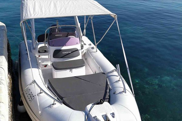 Renta a Boat Tribunj - Grand 550