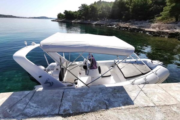Renta a Boat Tribunj - Grand 550