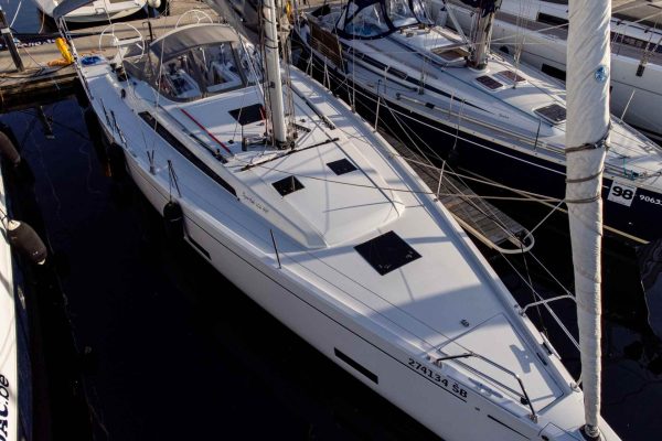 Segelboot Charter: Grand Soleil 44 Performance - Sportski Vuk
