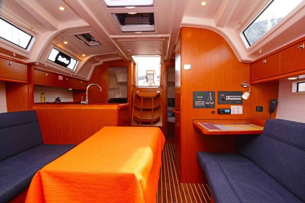 Segelyacht mieten Kroatien - Bavaria 37 Cruiser