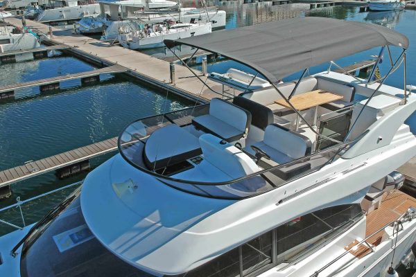 Bavaria Motoryacht mieten- VIRTESS 420 Fly