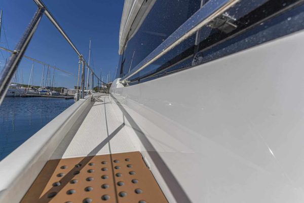 Bavaria Motoryacht mieten- VIRTESS 420 Fly