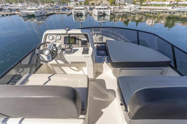 Bavaria Motoryacht mieten- VIRTESS 420 Fly