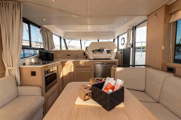Beneteau Swift Trawler 47 - Ocean Dreamer