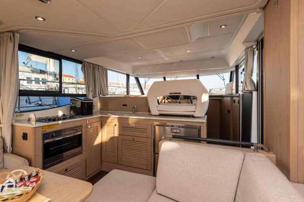 Beneteau Swift Trawler 47 - Ocean Dreamer