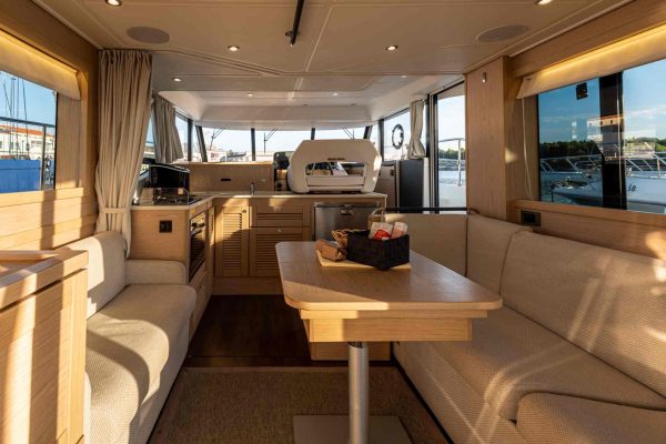 Beneteau Swift Trawler 47 - Ocean Dreamer